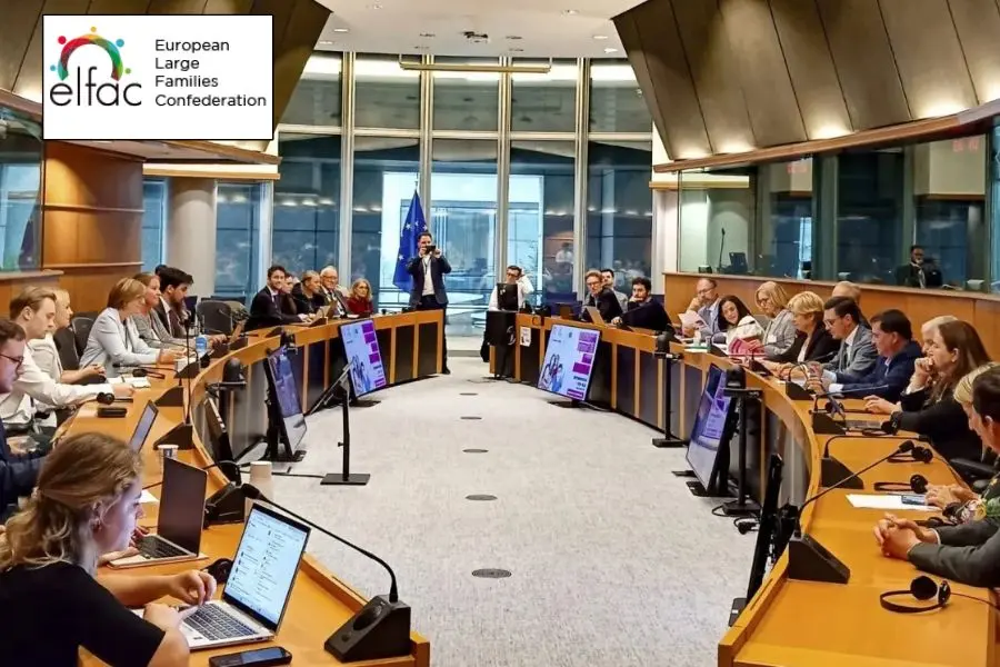 RECLAMAMOS VIVIENDA EN EUROPA